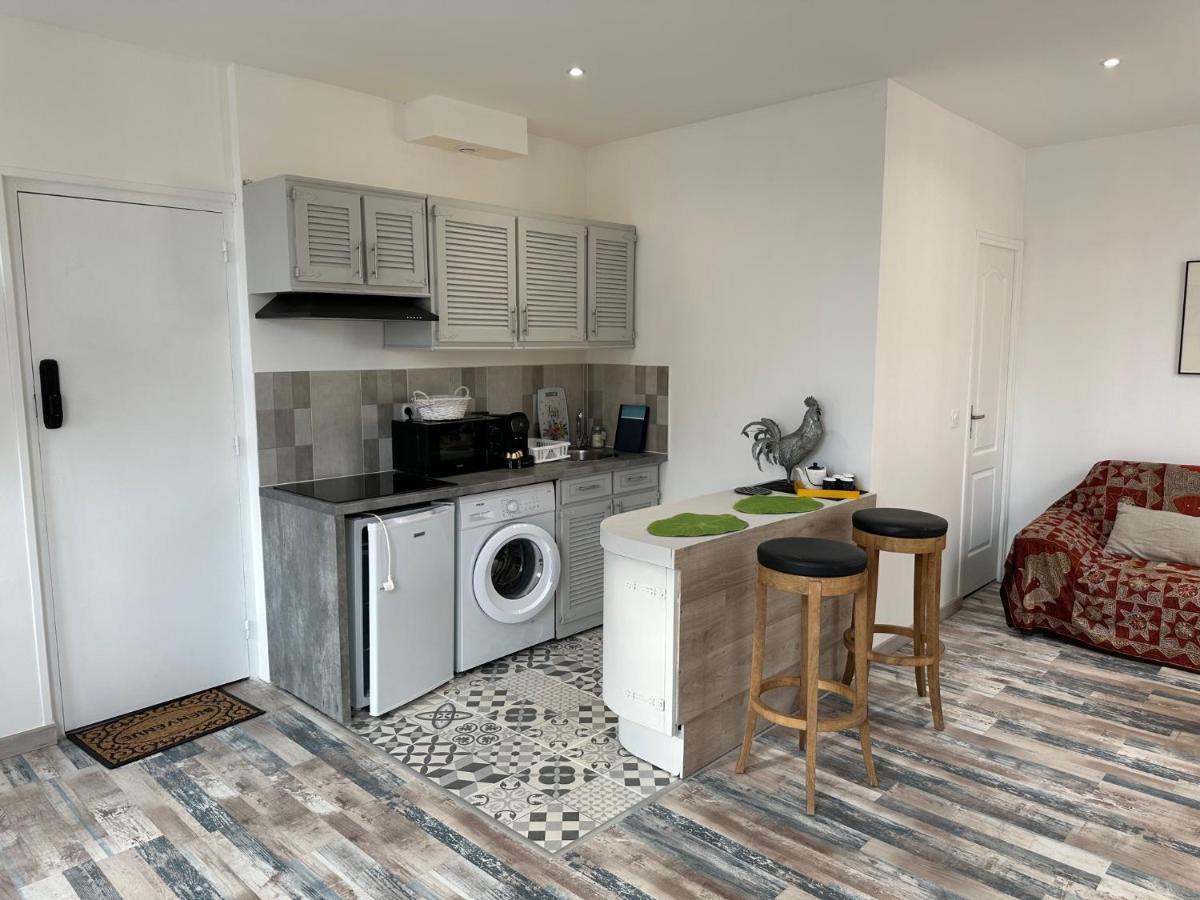 Des Beaux Appartements Deluxe Dieppe Exterior photo