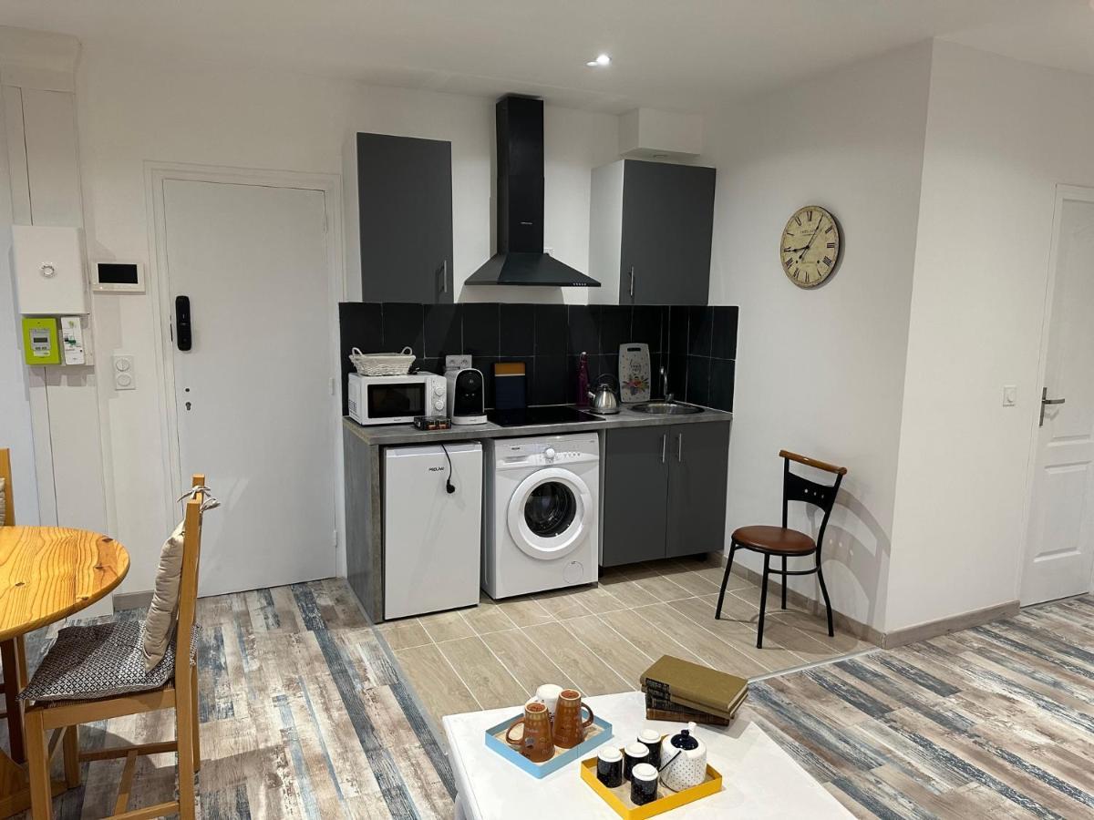Des Beaux Appartements Deluxe Dieppe Exterior photo